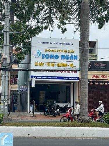 Nhà rộng rãi mặt tiền 3 tháng 2 đoạn từ Nguyễn Văn Linh đến Trần Hoàng Na - 30 tỷ