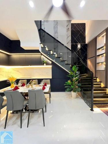 Nhà toạ lạc tại số 180 Đường D4 KDC Hồng Loan, P. Cái Răng, Tp Cần Thơ.