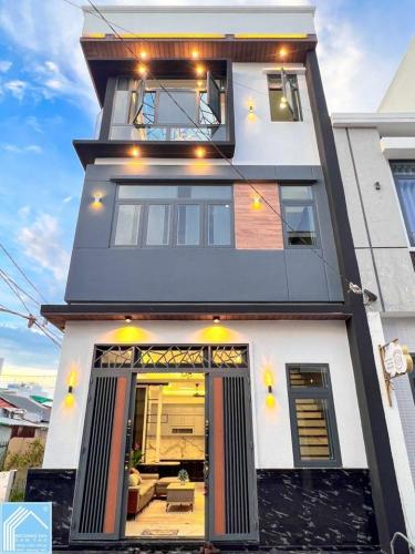 NHÀ TRỆT 2 LẦU GÓC 2 MẶT TIỀN HẺM 86 LÊ BÌNH - Ô TÔ ĐẬU TRƯỚC NHÀ 24/24