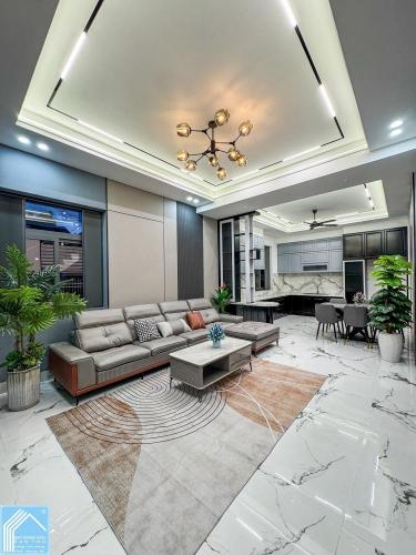 NHÀ TRỆT 2 LẦU GÓC 2 MẶT TIỀN HẺM 86 LÊ BÌNH - Ô TÔ ĐẬU TRƯỚC NHÀ 24/24