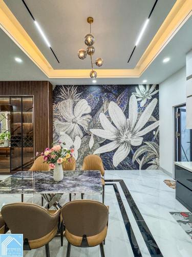 NHÀ TRỆT 2 LẦU KDC HỒNG LOAN - MỚI XÂY 100%