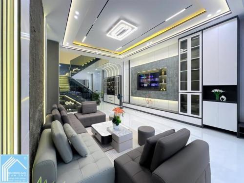 NHÀ TRỆT 2 LÀU MỚI ĐẸP - SANG XỊN MỊN THUỘC KDC HỒNG LOAN