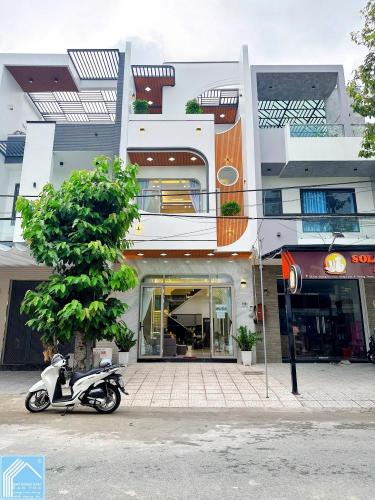 NHÀ TRỆT 2 LÀU MỚI ĐẸP - SANG XỊN MỊN THUỘC KDC HỒNG LOAN NHÀ TRỆT 2 LÀU MỚI ĐẸP - SANG XỊN MỊN THUỘC KDC HỒNG LOAN