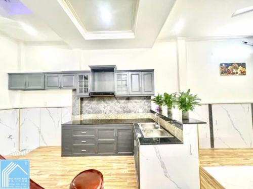 NHÀ TRỆT 2 LẦU THIẾT KẾ HIỆN ĐẠI - ĐƯỜNG SỐ 6A