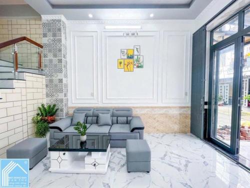 NHÀ TRỆT 2 LẦU XÂY MỚI THIẾT KẾ HIỆN ĐẠI - ĐƯỜNG 22 