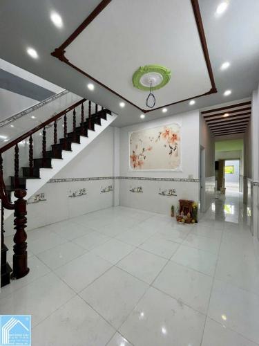 NHÀ TRỆT LẦU - LỘ Ô TÔ - HẺM 36 HOÀNG QUỐC VIỆT ( ĐỐI DIỆN BÁNH XÈO 7 TỚI )