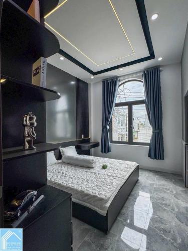 NHÀ TRỆT LẦU (CÓ SÂN ĐẬU ÔTÔ) - 2 MẶT TIỀN VIEW SÔNG - ĐẦU ĐƯỜNG TÔ VĨNH DIỆN (GẨN BỆNH VIỆN NHI )