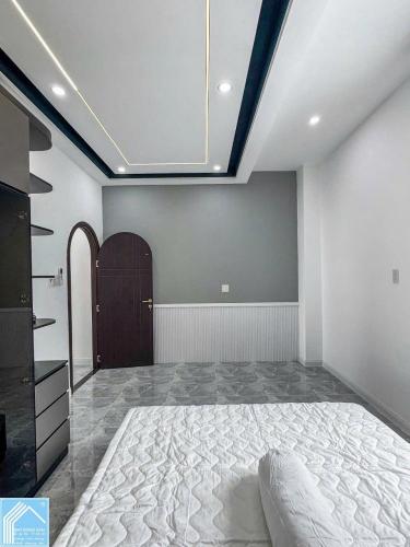 NHÀ TRỆT LẦU (CÓ SÂN ĐẬU ÔTÔ) - 2 MẶT TIỀN VIEW SÔNG - ĐẦU ĐƯỜNG TÔ VĨNH DIỆN (GẨN BỆNH VIỆN NHI )