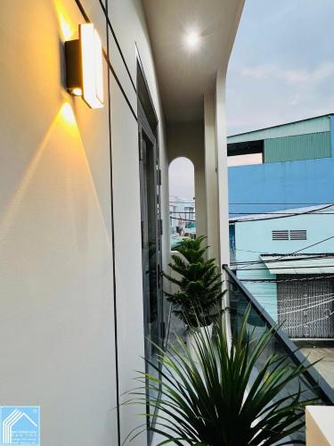 NHÀ TRỆT LẦU GÓC 2 MẶT TIỀN HẺM OTO TỚI NHÀ (HẺM 115 CMT8, TP. CẦN THƠ