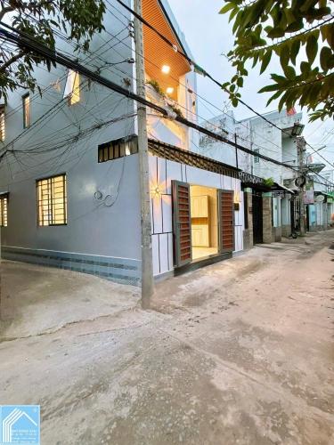 Nhà Trệt Lầu Góc 2 Mặt tiền Trục chính hẻm 233 đường Nguyễn Văn Cừ, P.Cái Khế