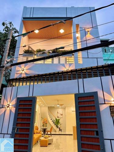 Nhà Trệt Lầu Góc 2 Mặt tiền Trục chính hẻm 233 đường Nguyễn Văn Cừ, P.Cái Khế