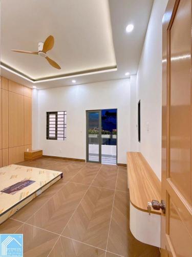 Nhà Trệt Lầu Góc 2 Mặt tiền Trục chính hẻm 233 đường Nguyễn Văn Cừ, P.Cái Khế