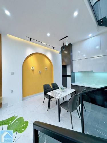 NHÀ TRỆT LẦU – GÓC 3 MẶT TIỀN VIEW SÔNG – ĐƯỜNG TÔ VĨNH DIỆN