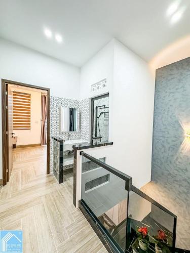 NHÀ TRỆT LẦU HẺM 160 TẦM VU THÔNG HẺM 50 TRẦN HOÀNG NA