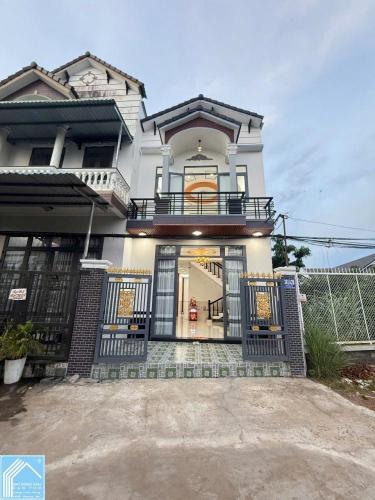 Nhà Trệt Lầu hẻm 876 Trần Nam Phú - Nhà View Bờ kè Rạch, P.Tân An Mới, Cần Thơ