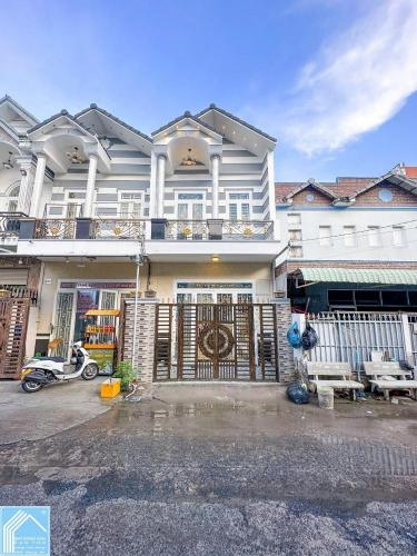Nhà Trệt Lầu Hẻm Tổ 7 đường Nguyễn Văn Linh - đối diện bệnh viện Đa Khoa Trung Ương Nhà Trệt Lầu Hẻm Tổ 7 đường Nguyễn Văn Linh - đối diện bệnh viện Đa Khoa Trung Ương