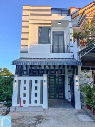 Nhà Trệt Lầu hẻm xưởng gỗ Nam Phát đường Nguyễn Văn Linh, P.Long Tuyền, Q.Bình Thuỷ Nhà Trệt Lầu hẻm xưởng gỗ Nam Phát đường Nguyễn Văn Linh, P.Long Tuyền, Q.Bình Thuỷ