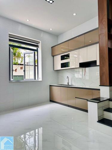 Nhà Trệt Lầu Hoàn Công Hẻm 27 Hồ Trung Thành thông ra Hẻm 71 Lê Hồng Phong 