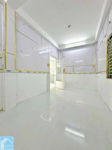 Nhà trệt lầu kiên cố diện tích rộng rãi ngay trung tâm Tp Cần Thơ. trục chính hẻm 41 Nguyễn Trãi