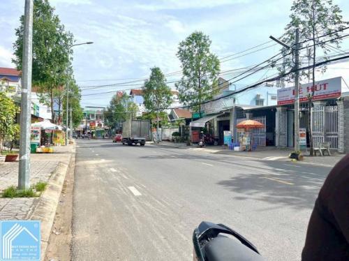 Nhà Trệt Lầu Mặt tiền đường Đồng Văn Cống - Cách Trần Quang Diệu 120m, P.Bình Thuỷ, Cần Thơ Nhà Trệt Lầu Mặt tiền đường Đồng Văn Cống - Cách Trần Quang Diệu 120m, P.Bình Thuỷ, Cần Thơ