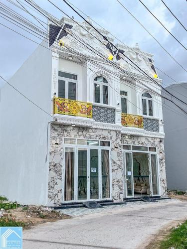 NHÀ TRỆT LẦU MẶT TIỀN ĐƯỜNG TÔ VĨNH DIỆN - SAU LƯNG BỜ KÈ MÁT MẺ NHÀ TRỆT LẦU MẶT TIỀN ĐƯỜNG TÔ VĨNH DIỆN - SAU LƯNG BỜ KÈ MÁT MẺ