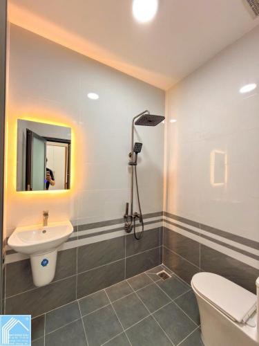 NHÀ TRỆT LẦU MỚI 100% HOÀN CÔNG HẺM 2 ĐƯỜNG 3/2