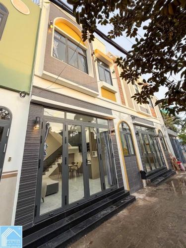 NHÀ TRỆT LẦU MỚI 100% HOÀN CÔNG HẺM 2 ĐƯỜNG 3/2