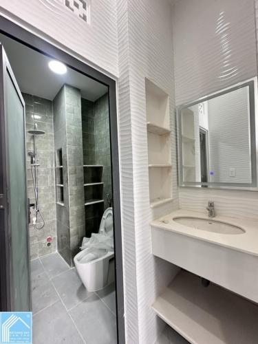 NHÀ TRỆT LẦU MỚI ĐẸP – HIỆN ĐẠIHẻm 194 thông hẻm 218, đường Nguyễn Thông, P. An Thới (cũ)