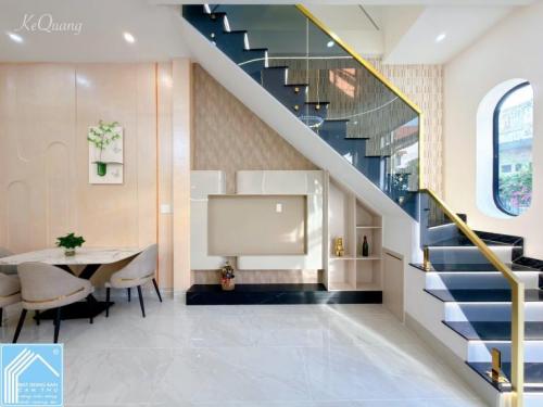 NHÀ TRỆT LẦU MỚI – FULL NỘI THẤT HẺM LT 12–20 NGUYỄN VĂN CỪ – GẦN ĐH Y DƯỢC & ĐH CẦN THƠ  