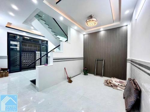 Nhà Trệt Lầu Sân thượng Góc 2 Mặt tiền Hẻm 1 đường Trần Vĩnh Kiết - Gần chợ Nổi