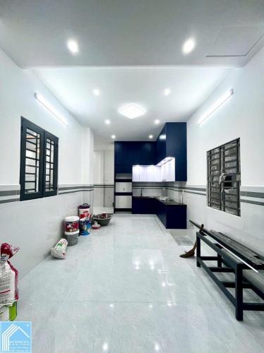 Nhà Trệt Lầu Sân thượng Góc 2 Mặt tiền Hẻm 1 đường Trần Vĩnh Kiết - Gần chợ Nổi