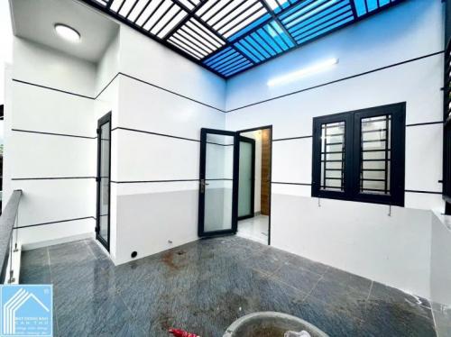 Nhà Trệt Lầu Sân thượng Góc 2 Mặt tiền Hẻm 1 đường Trần Vĩnh Kiết - Gần chợ Nổi