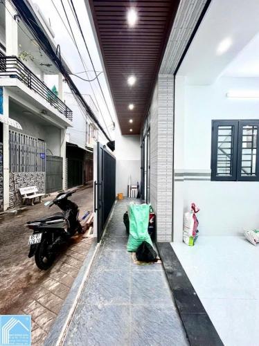 Nhà Trệt Lầu Sân thượng Góc 2 Mặt tiền Hẻm 1 đường Trần Vĩnh Kiết - Gần chợ Nổi