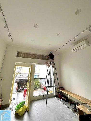 Nhà Trệt Lầu Sân thượng KDC 148 đường 3/2 - Thông đường Lê Văn Thuấn, P.Tân An Mới