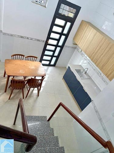 Nhà Trệt Lầu Trục chính hẻm 107 Hoàng Văn Thụ