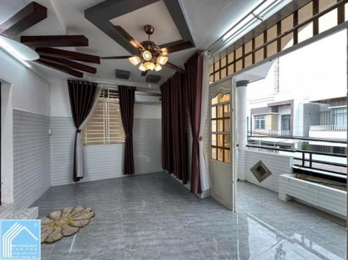 Nhà Trệt Lầu Trục chính hẻm 234 đường Hoàng Quốc Việt - Gần Bệnh viện Nhi Đồng, ĐH FPT