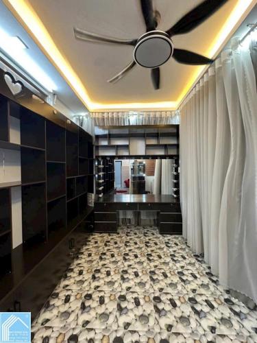 Nhà Trệt Lầu Trục chính hẻm 234 đường Hoàng Quốc Việt - Gần Bệnh viện Nhi Đồng, ĐH FPT