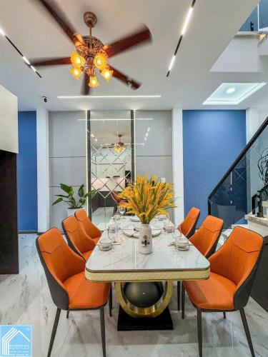  NHÀ TRỆT LẦU XÂY MỚI FULL NỘI THẤT - ĐƯỜNG 7A KHU DÂN CƯ VĂN HOÁ TÂY ĐÔ, P CÁI RĂNG