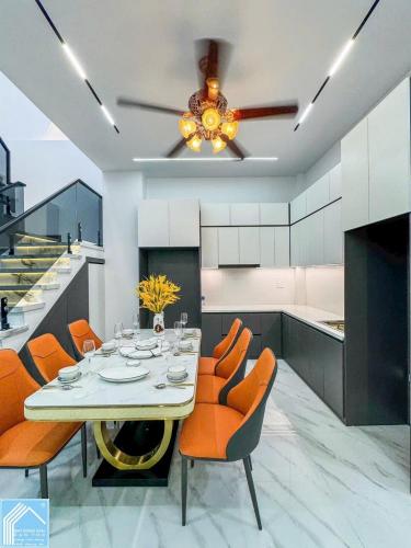 NHÀ TRỆT LẦU XÂY MỚI FULL NỘI THẤT - ĐƯỜNG 7A KHU DÂN CƯ VĂN HOÁ TÂY ĐÔ, P CÁI RĂNG, TP CẦN THƠ