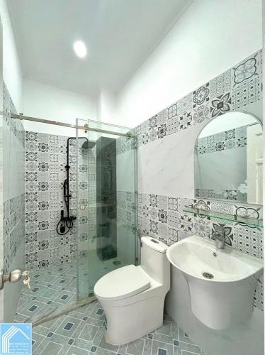 Nhà Trệt Lửng 2 Lầu Góc 2 Mặt tiền Trục chính hẻm 112 Hoàng Quốc Việt, P.An Bình