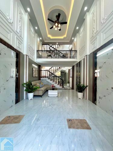Nhà Trệt Lửng 2 Lầu Góc 2 Mặt tiền Trục chính hẻm 112 Hoàng Quốc Việt, P.An Bình