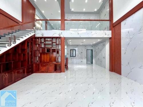 Nhà Trệt Lửng hẻm 98 đường Trần Hưng Đạo - cách Mặt tiền 50m - Gần Công Viên Lưu Hữu Phước