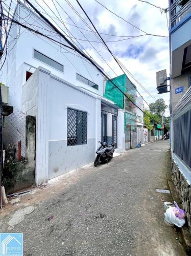 Nhà Trệt Lửng hẻm 98 đường Trần Hưng Đạo - cách Mặt tiền 50m - Gần Công Viên Lưu Hữu Phước