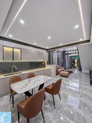 NHÀ TRỆT LỬNG KIẾN TRÚC HIỆN ĐẠI MỚI XÂY - 3 PHÒNG NGỦ - TẶNG NỘI THẤT - LỘ ÔTÔ.CÁCH ĐH Y DƯỢC 2,5K