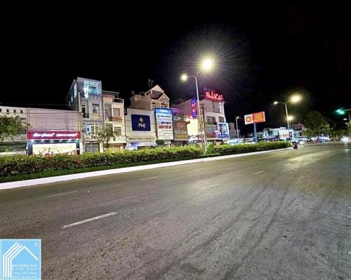 Nhà Trệt Lửng Mặt tiền Nguyễn Văn Cừ, P.Cái Khế, Cần Thơ