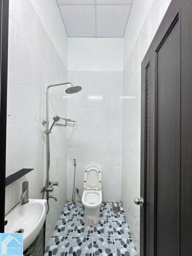 Nhà trống khoá số  BÁN NHÀ HẺM LIÊN TỔ 7-8-9 NGUYỄN VĂN LINH, GẦN CHỢ BÀ BỘ VÀ ĐẠI HỌC Y DƯỢC