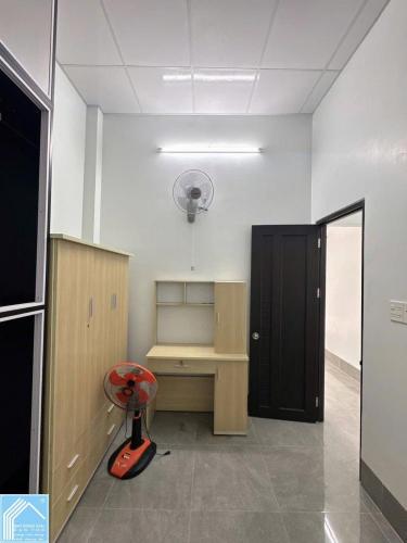 Nhà trống khoá số  BÁN NHÀ HẺM LIÊN TỔ 7-8-9 NGUYỄN VĂN LINH, GẦN CHỢ BÀ BỘ VÀ ĐẠI HỌC Y DƯỢC