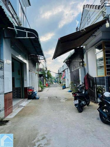 Nhà trục Chính H. Hồ Búng Xáng. Giá 5tr  Cho thuê nhà Hẻm Hồ Búng Xáng Thông Qua Trần Nam Phú.   