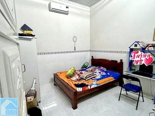 Nhà vườn 3 phòng Ngủ, sân đậu ô tô - Thuộc rạch Khoán Châu - cách Cầu Bình Thủy 1,8km 