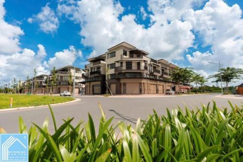 SHOP HOUSE MẶT TIỀN 